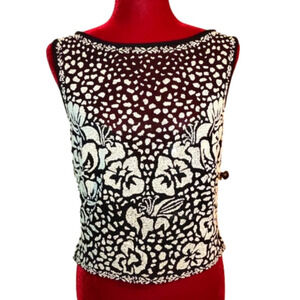 𝅺Tadashi Shoji Beaded Sleeveless Top Size Large